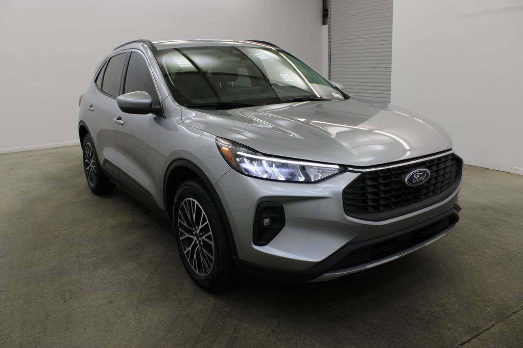 Used 2023 Ford Escape SE FWD image 6