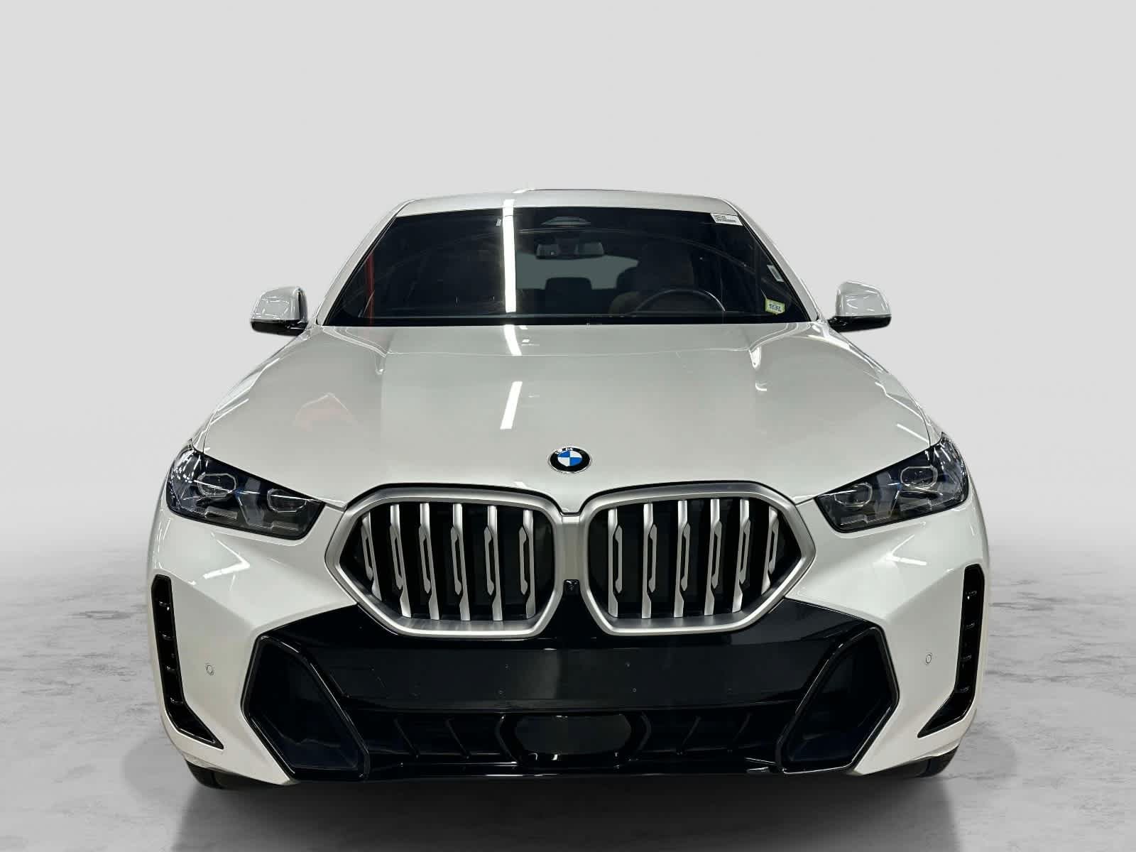 Used 2025 BMW X6 xDrive40i w/ Climate Comfort Package AWD/4WD image 8