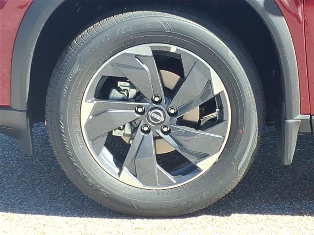 New 2026 Nissan Rogue SV image 5