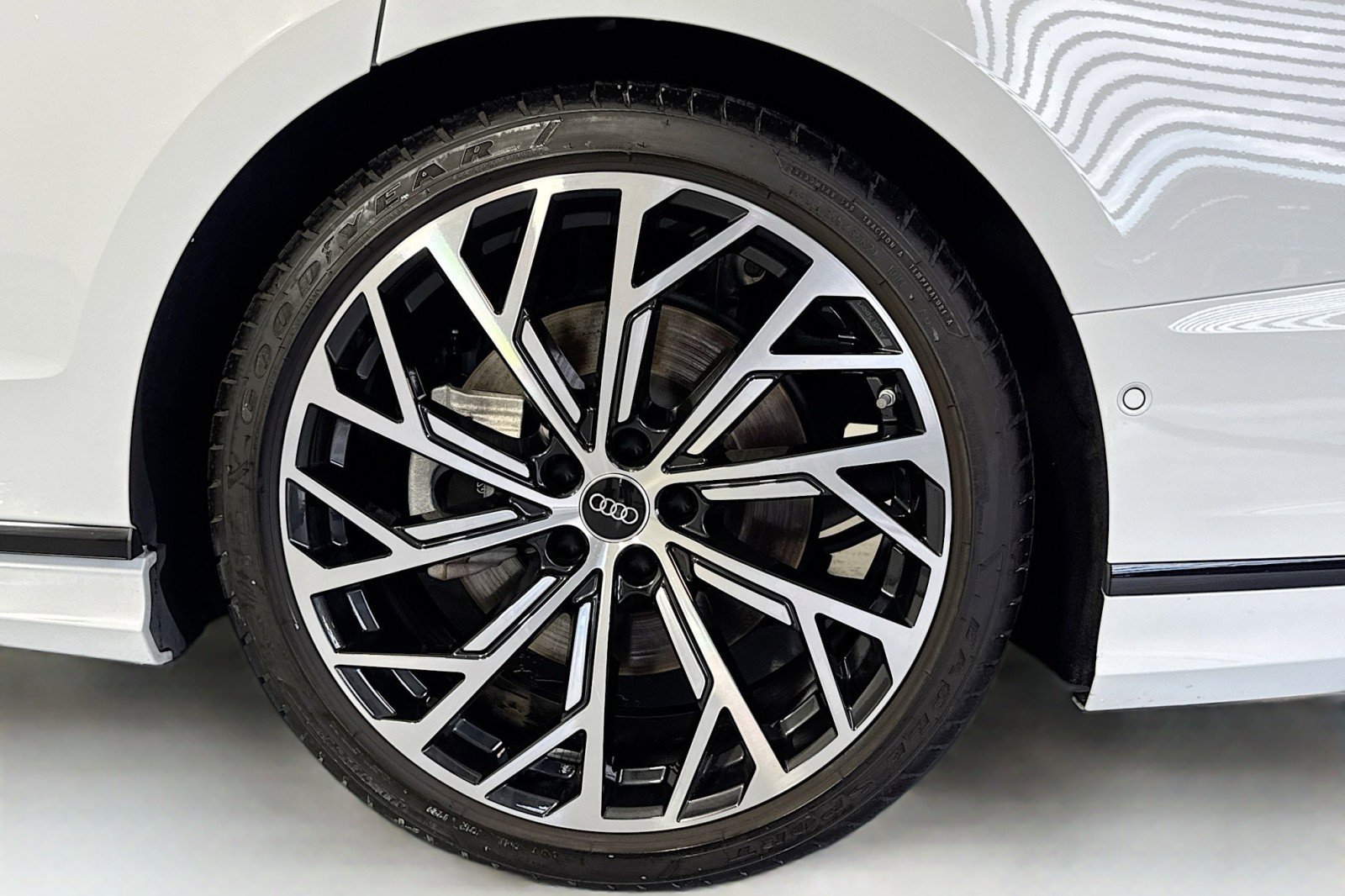 Used 2022 Audi A8 L 3.0T w/ Executive Package image 30