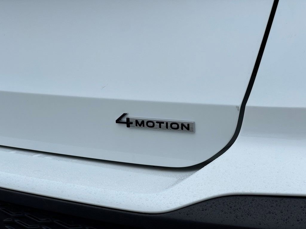 New 2025 Volkswagen Taos SE image 6