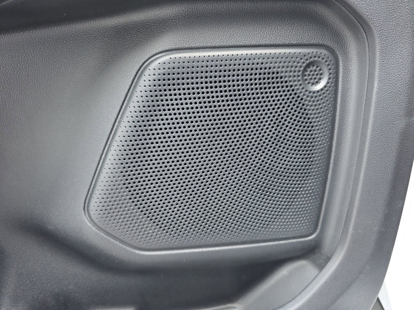 Used 2022 Ford Escape SEL image 18