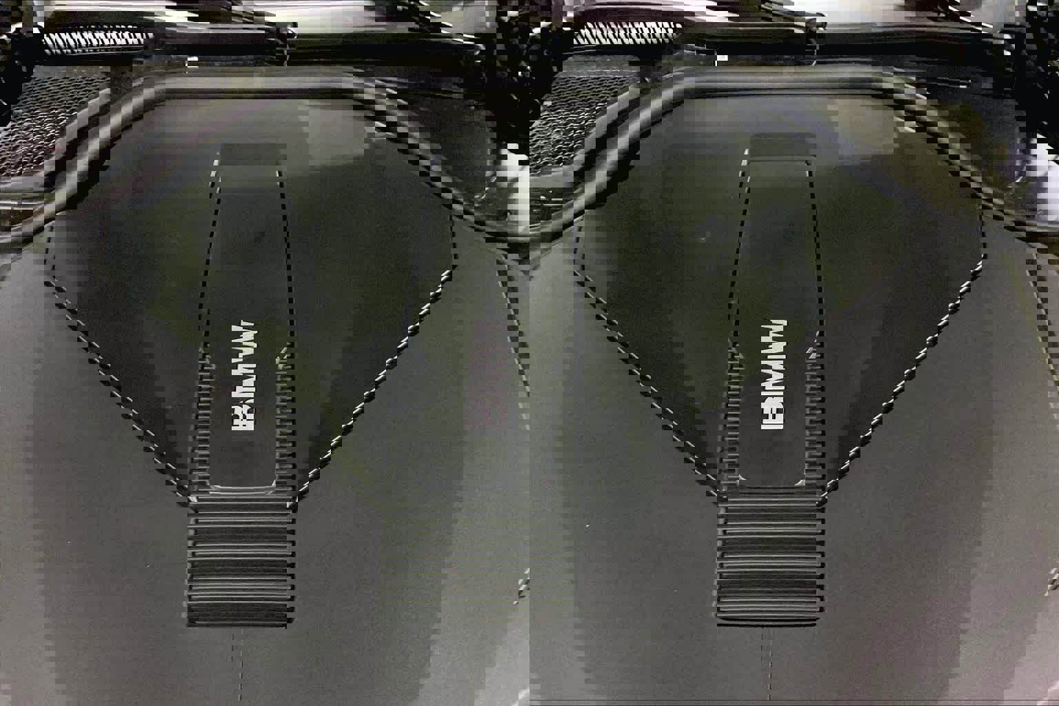 Used 2025 BMW i5 eDrive40i w/ Premium Package image 17