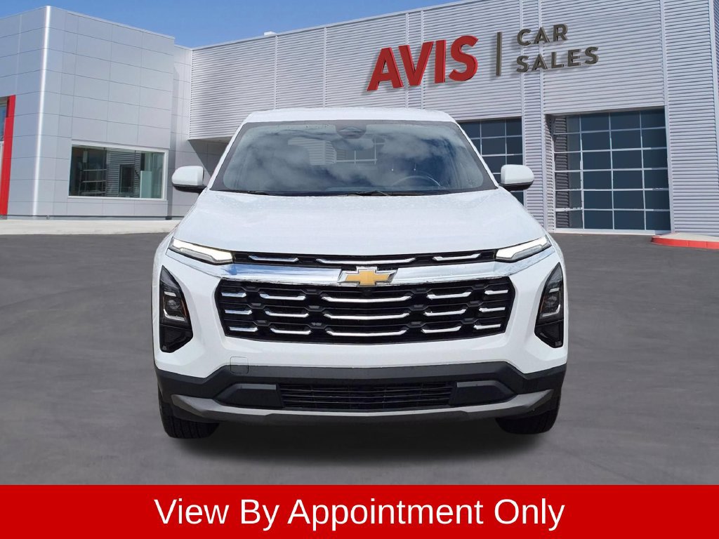 Used 2026 Chevrolet Equinox LT FWD image 2