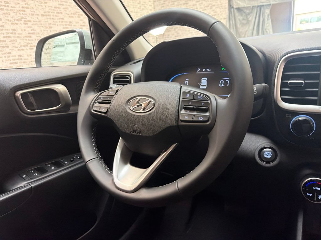 New 2026 Hyundai Venue SEL FWD image 18