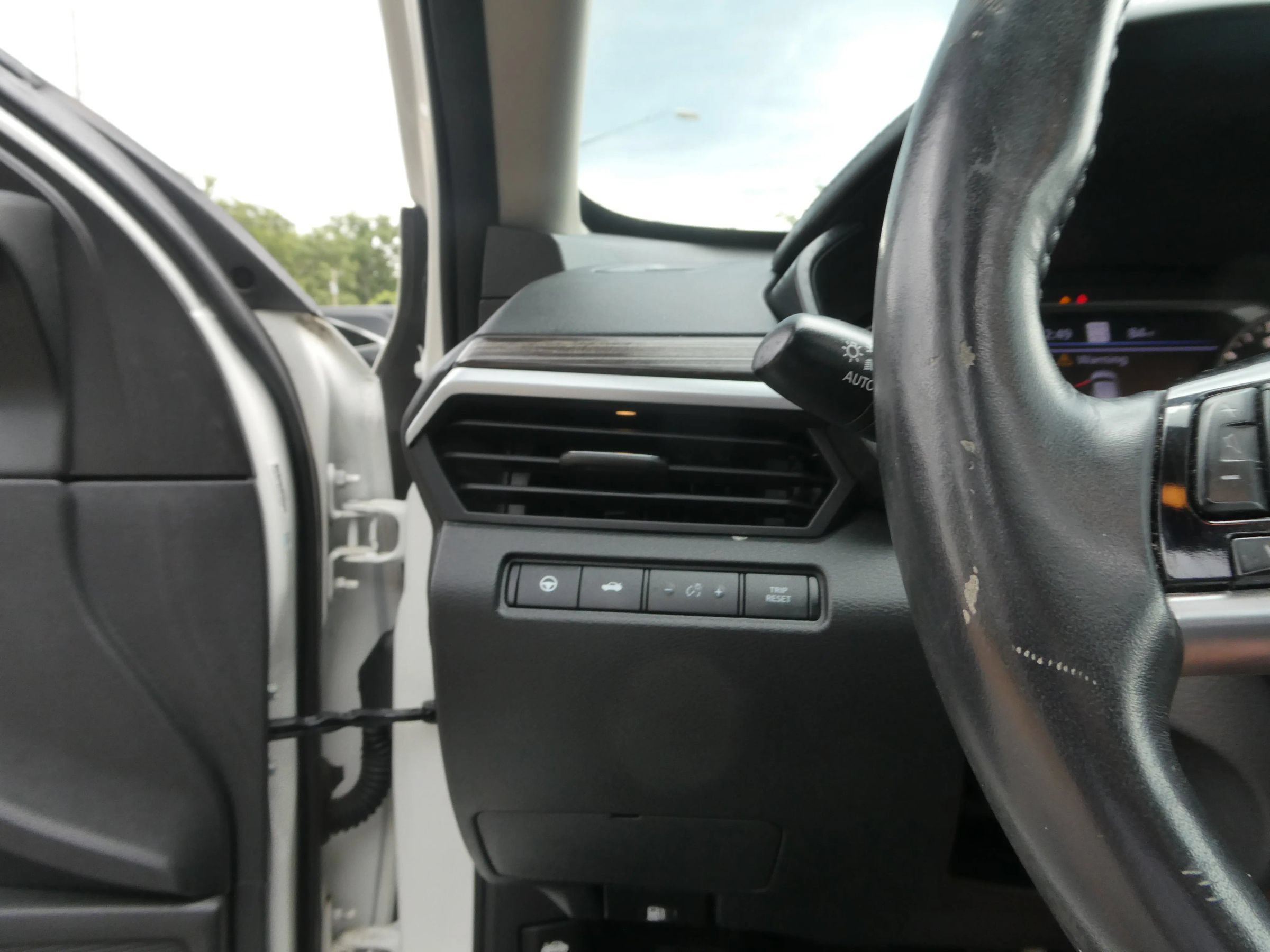 Used 2019 Nissan Altima 2.5 Platinum FWD image 18