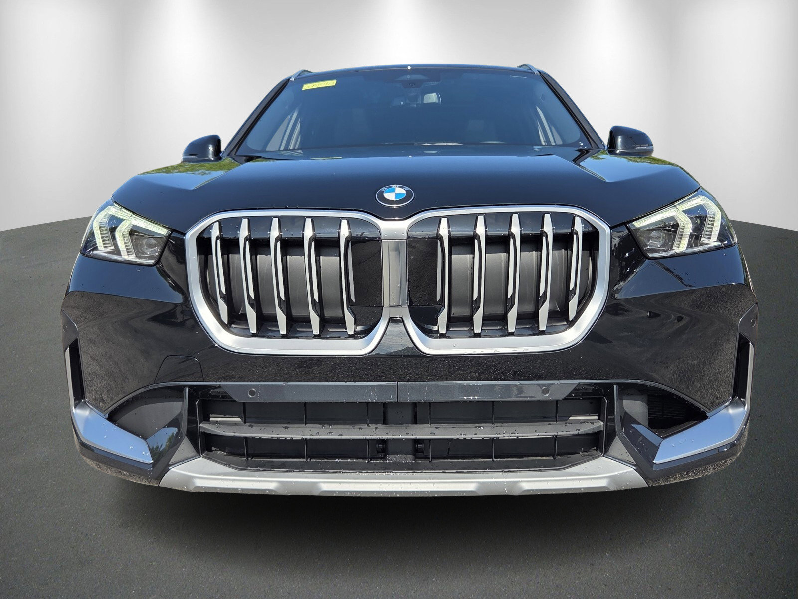 New 2026 BMW X1 xDrive28i w/ Convenience Package image 2