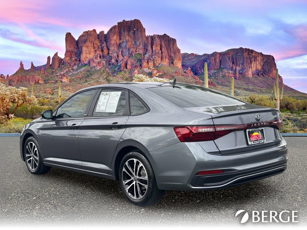 Used 2025 Volkswagen Jetta Sport FWD image 4