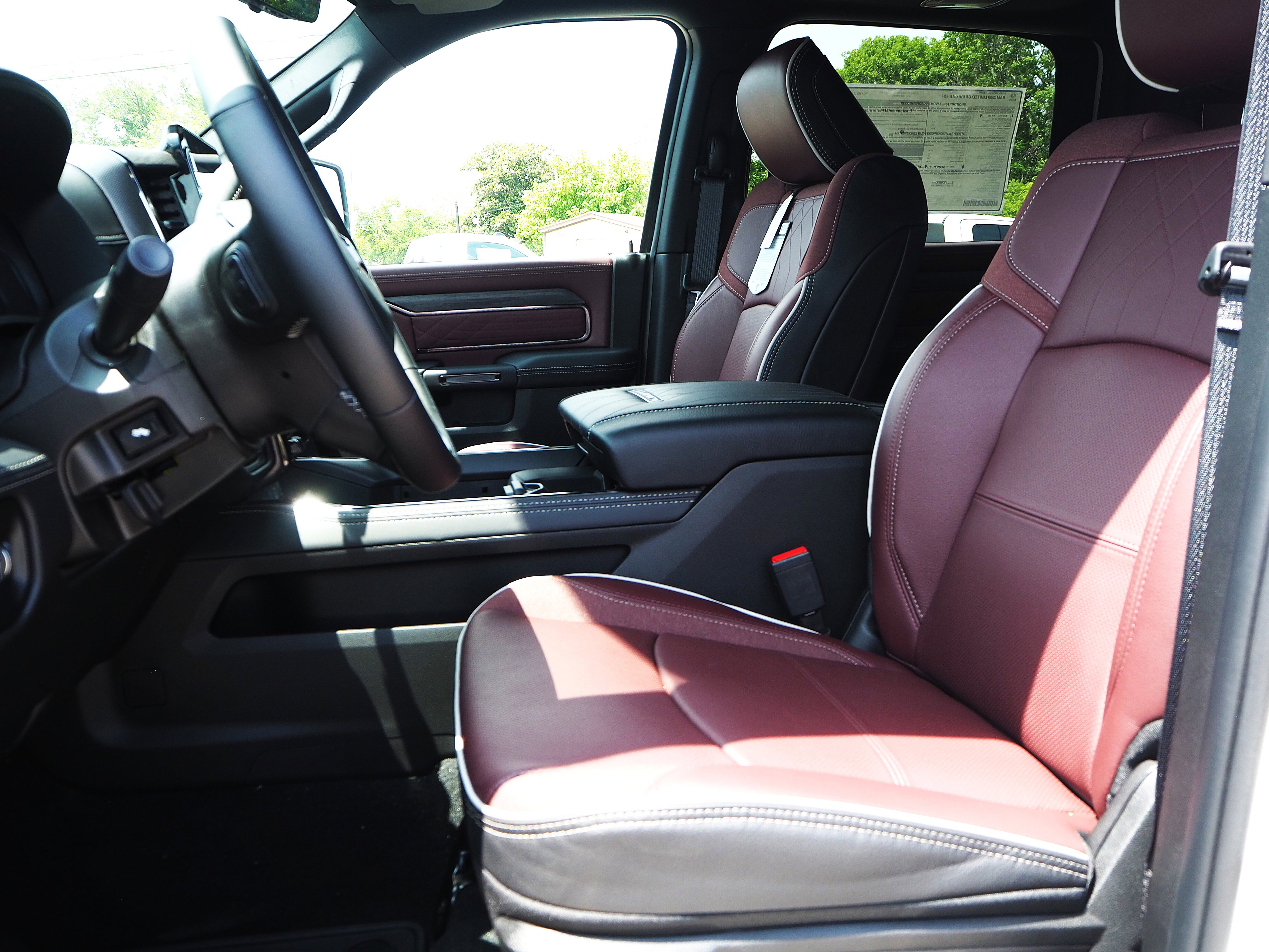 New 2025 RAM 2500 Limited image 11