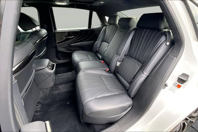 Used 2023 Lexus LS 500 AWD w/ Luxury Package image 25