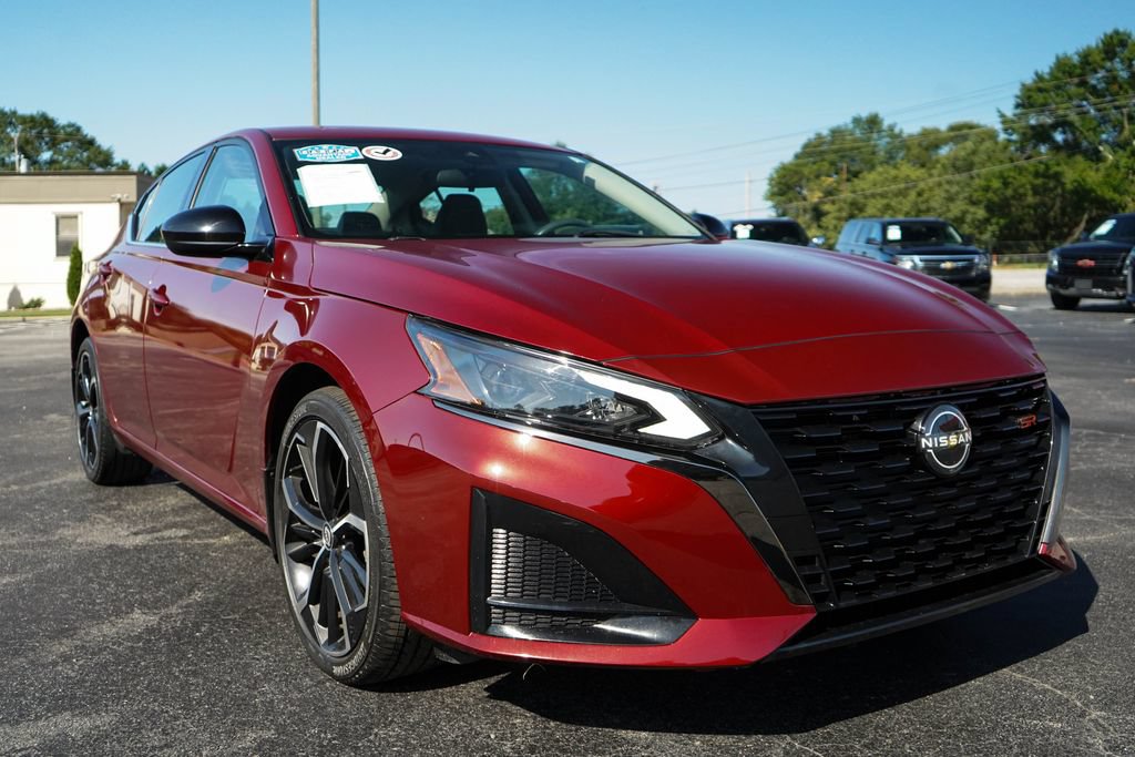 Used 2023 Nissan Altima 2.5 SR AWD/4WD image 37