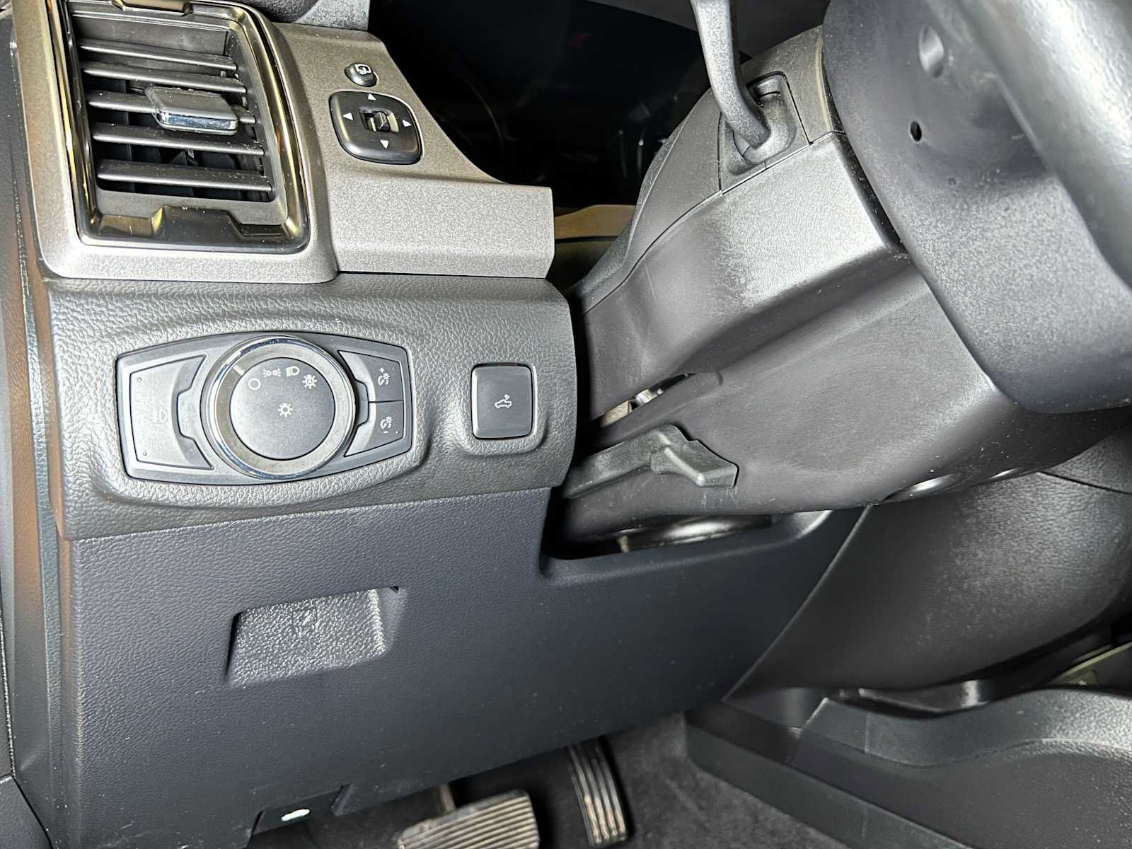 Used 2021 Ford Ranger XLT w/ Equipment Group 302A High AWD/4WD image 25