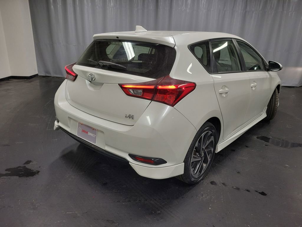 Used 2017 Toyota Corolla iM image 8