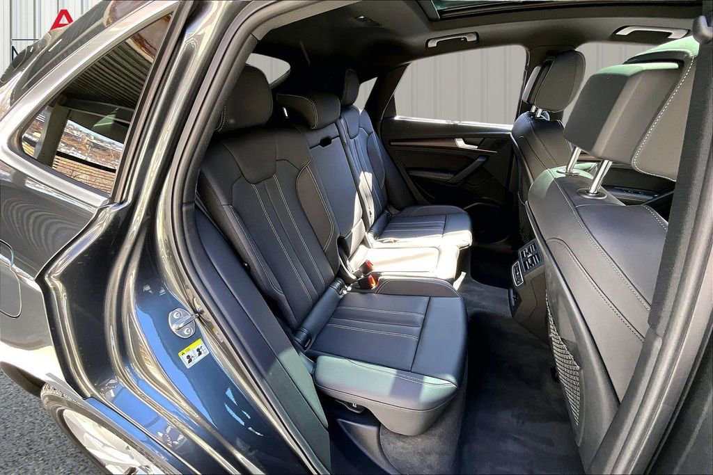 Used 2023 Audi Q5 2.0T Prestige w/ Prestige Package image 25