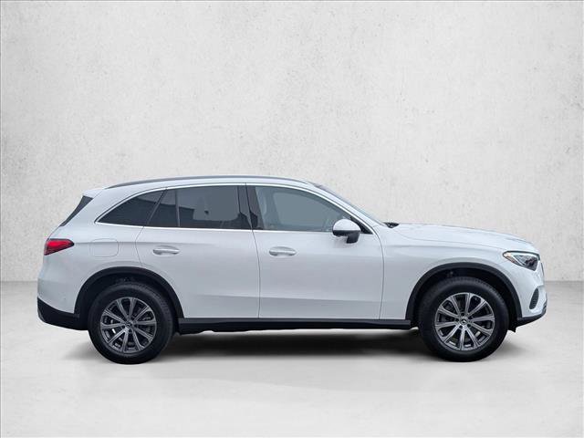 Used 2026 Mercedes-Benz GLC 300 4MATIC image 4