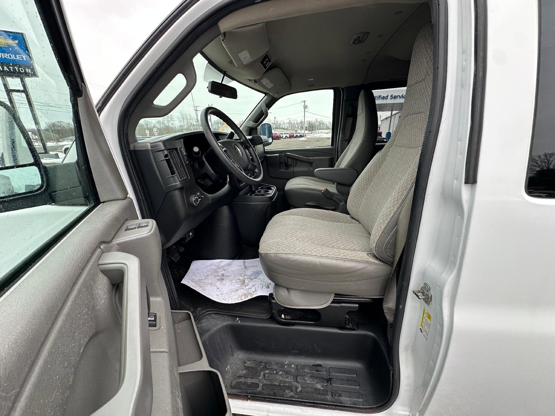 Certified 2016 Chevrolet Express 3500 LT w/ LT Preferred Equipment Group image 9