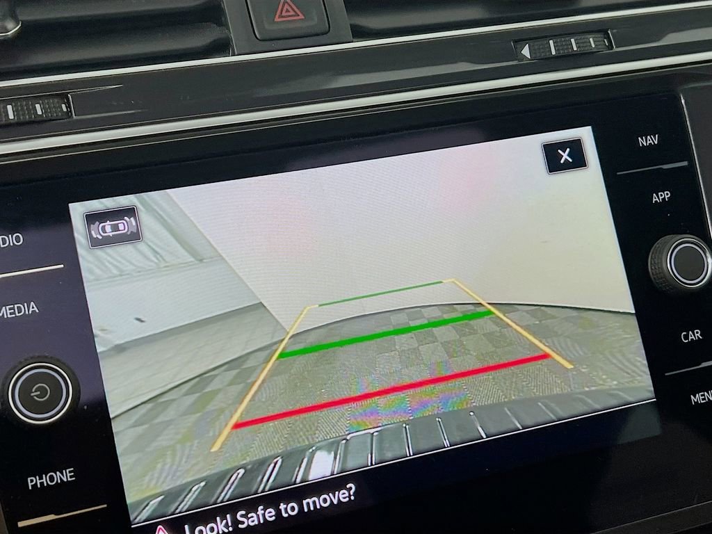 Used 2024 Volkswagen Tiguan SEL R-Line image 13