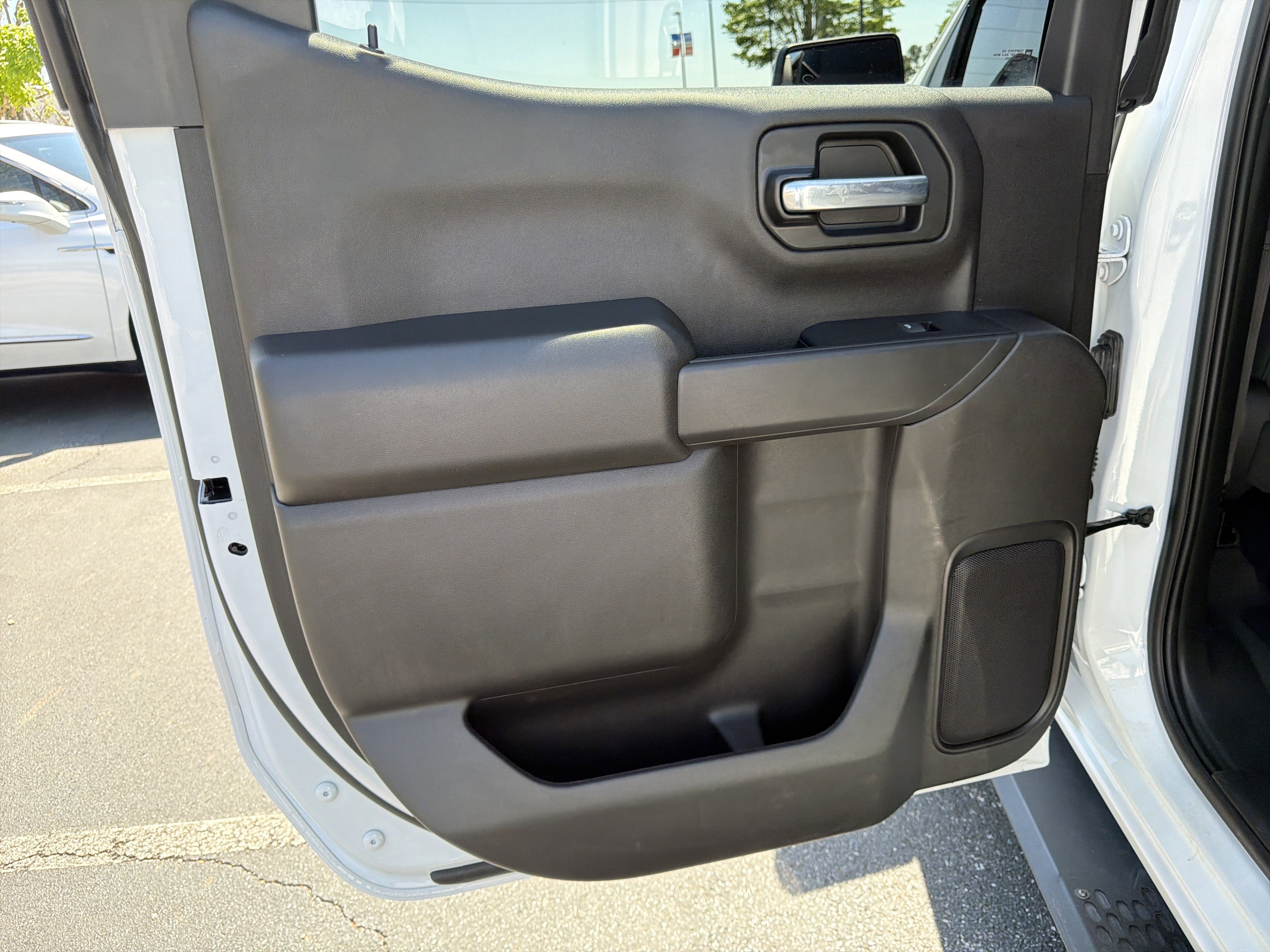 Used 2022 Chevrolet Silverado 1500 Custom w/ LPO, Dark Essentials Package RWD image 21