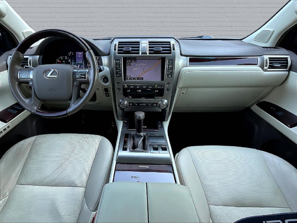 Used 2018 Lexus GX 460 Premium AWD/4WD image 7