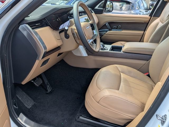 Used 2024 Land Rover Range Rover SE image 8