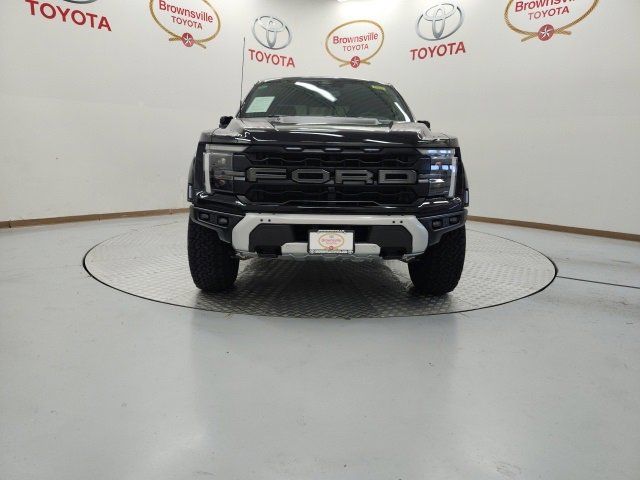 Used 2025 Ford F150 Raptor image 4