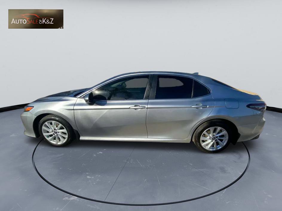 Used 2024 Toyota Camry LE image 4