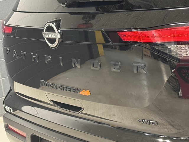 Used 2023 Nissan Pathfinder Rock Creek image 22