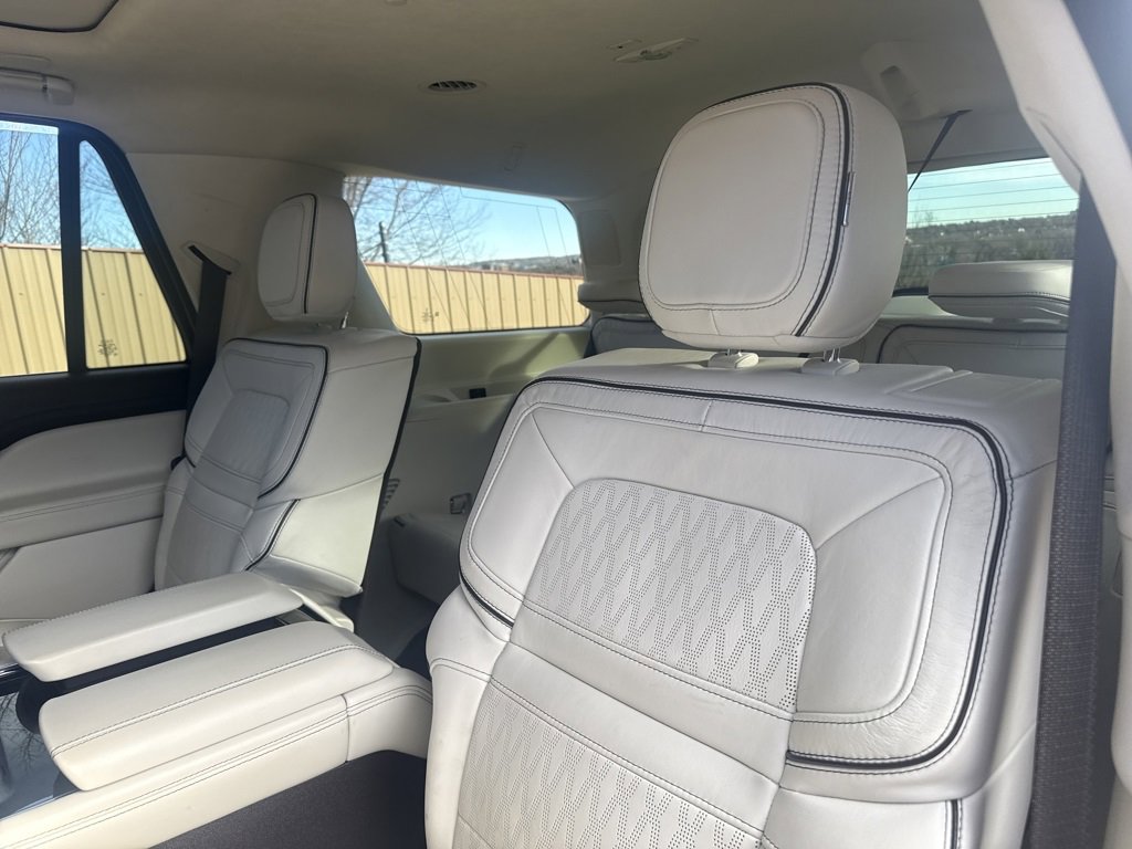 Certified 2024 Lincoln Navigator Black Label image 20
