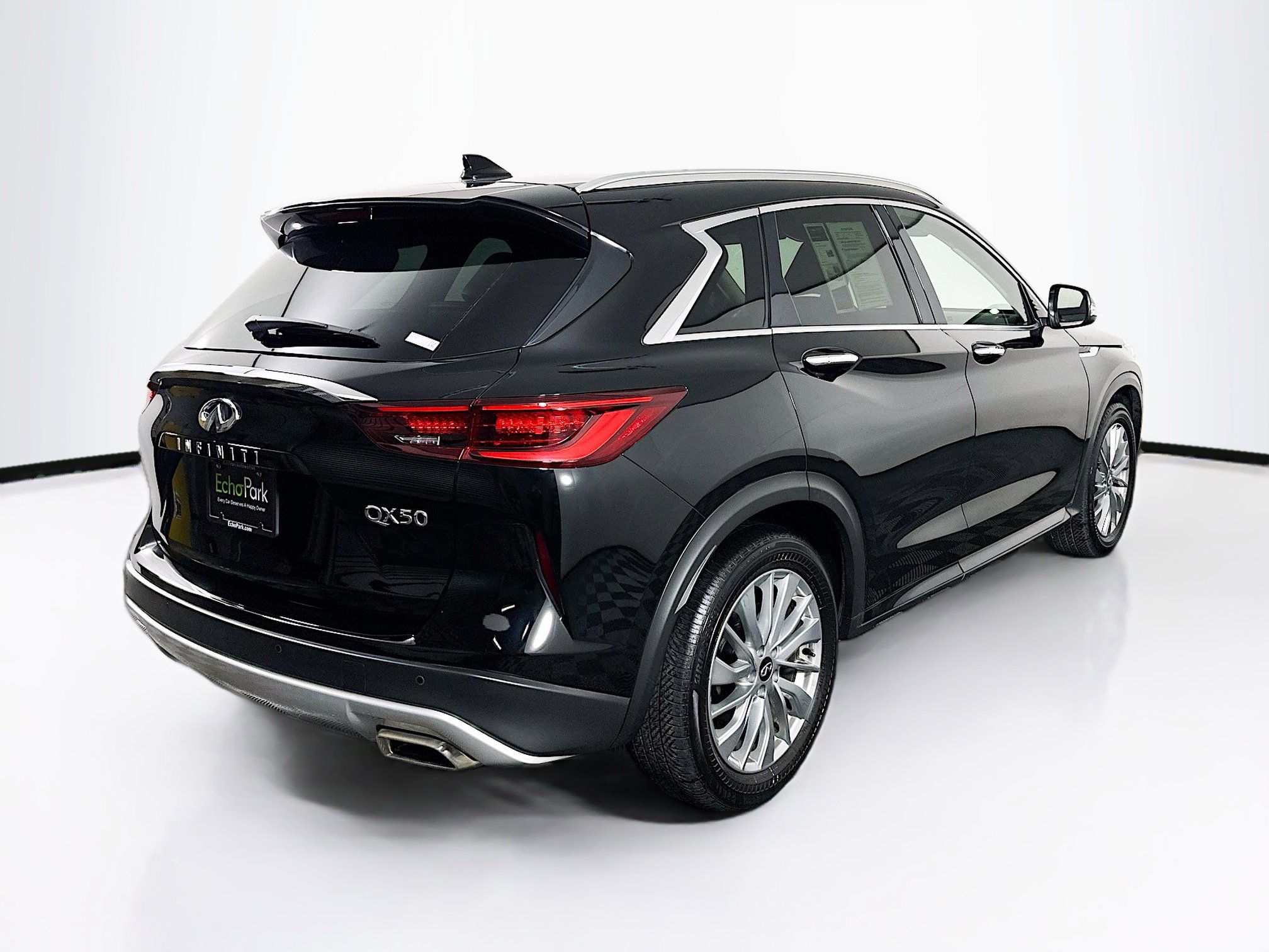 Used 2024 INFINITI QX50 Luxe image 9