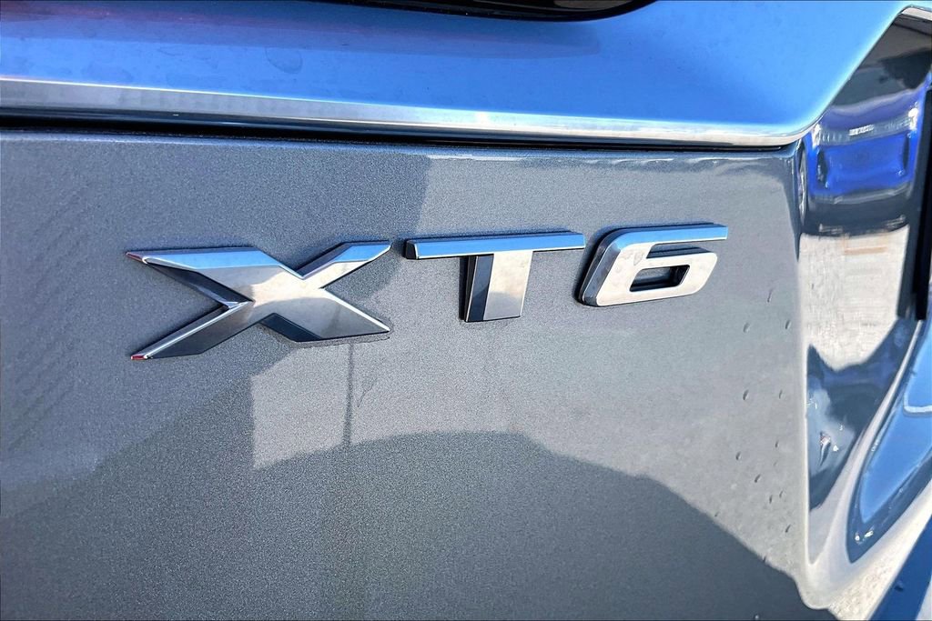 Used 2025 Cadillac XT6 Premium Luxury image 43