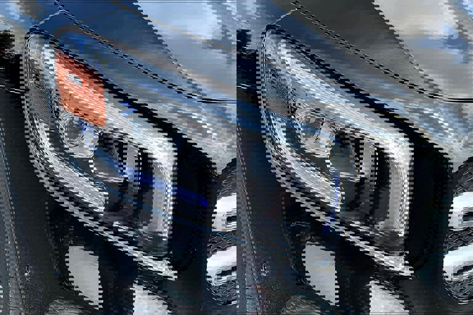 Certified 2023 Mercedes-Benz GLB 250 4MATIC image 27