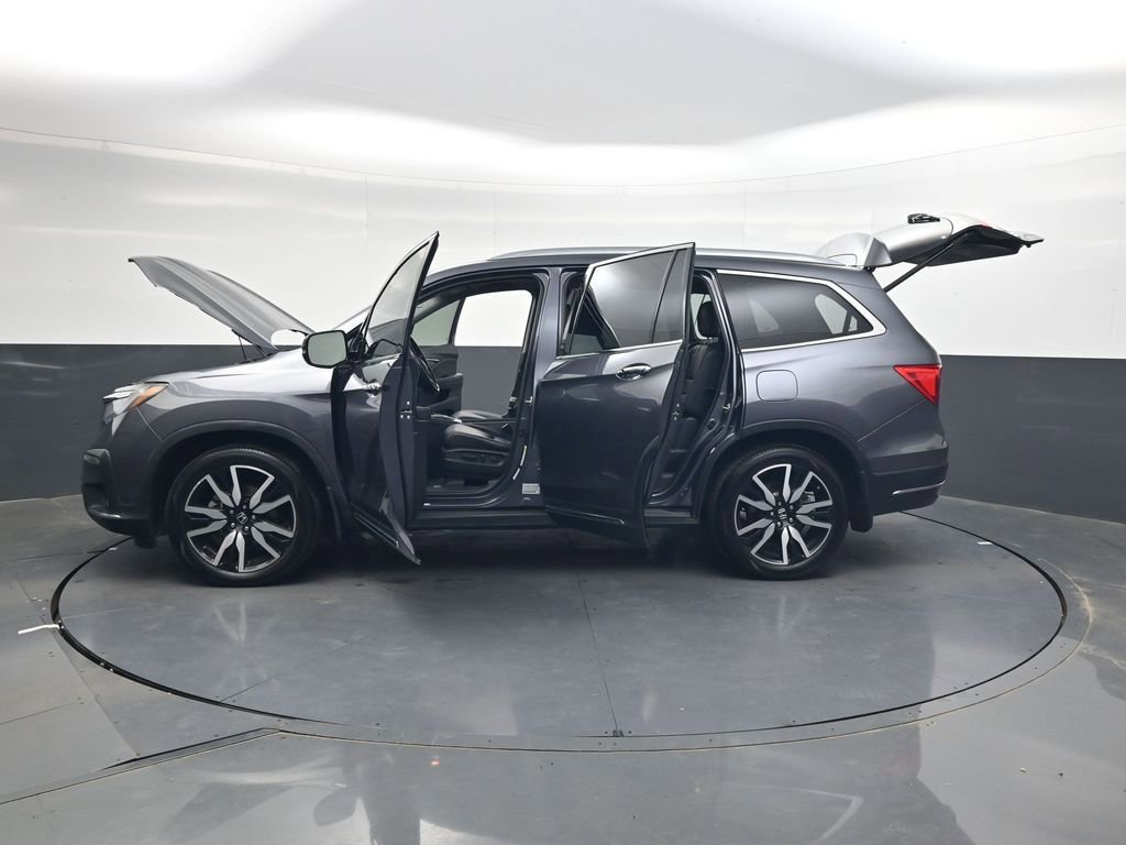 Used 2020 Honda Pilot Touring image 32