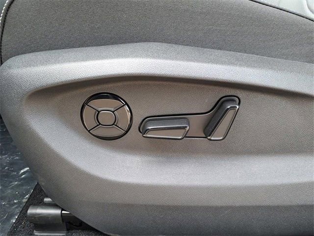 New 2026 Volkswagen Tiguan SE image 11