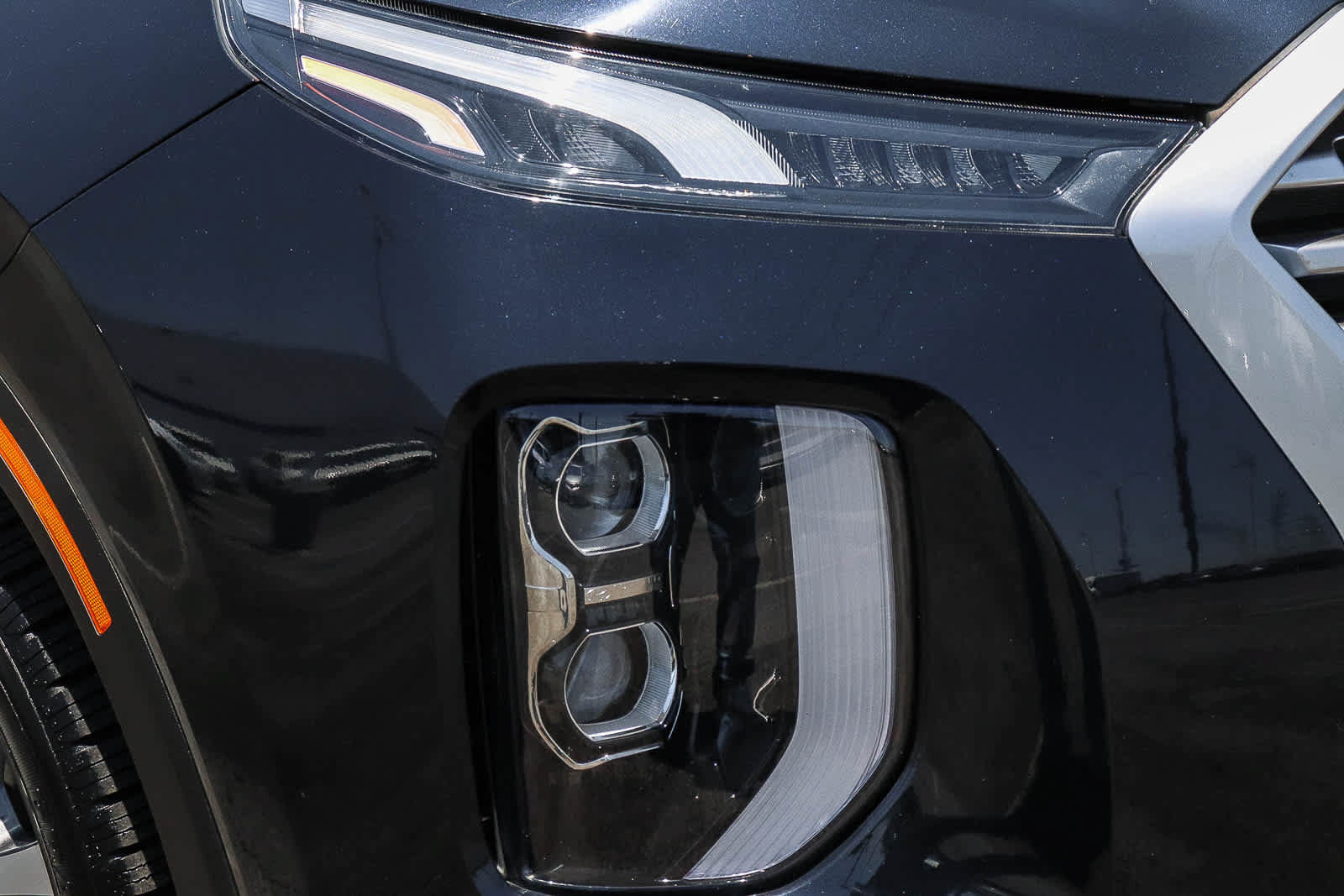 Used 2022 Hyundai Palisade SEL w/ Premium Package FWD image 4