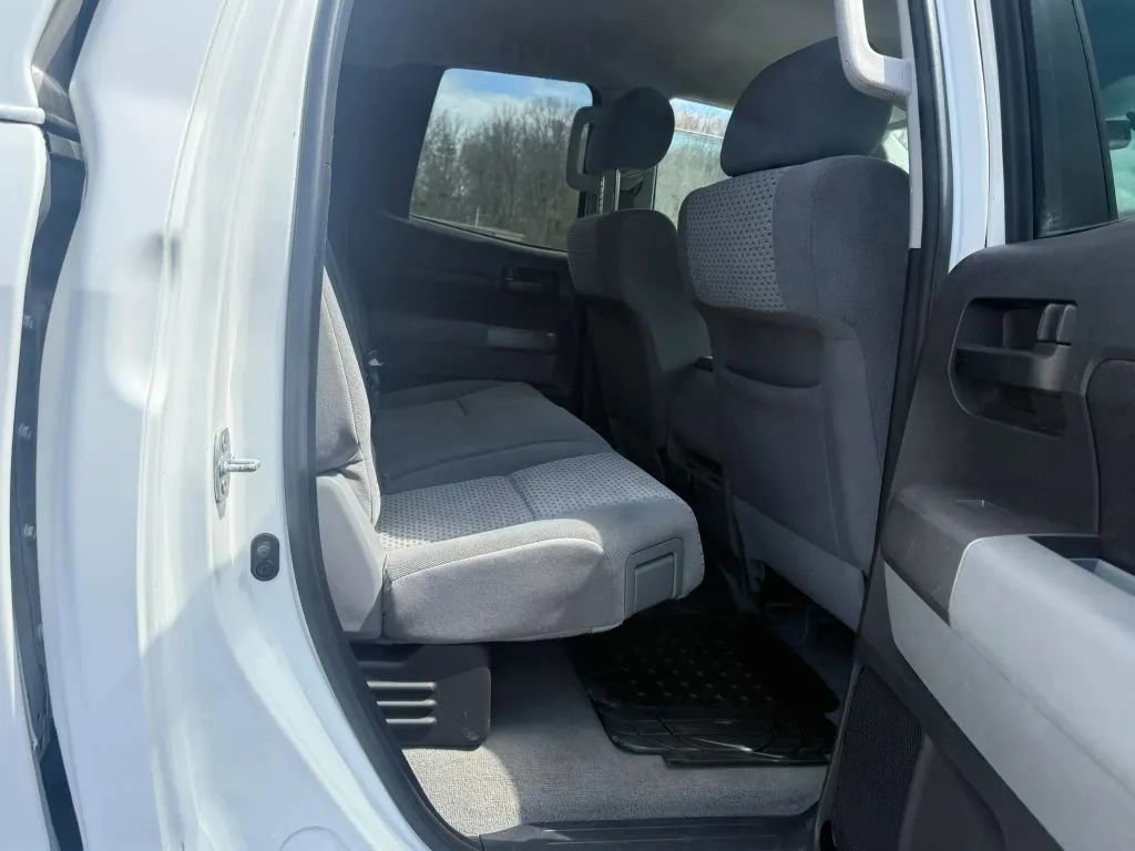 Used 2010 Toyota Tundra 4x4 Double Cab image 18