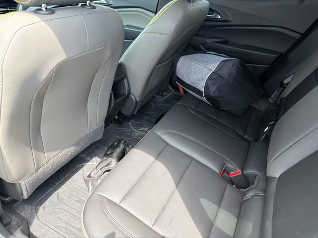 Used 2024 Chevrolet Trax ACTIV w/ Sunroof Package FWD image 8