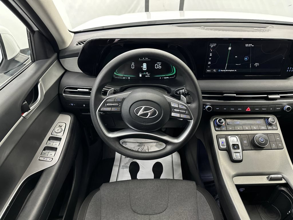 Used 2025 Hyundai Palisade SE FWD image 24