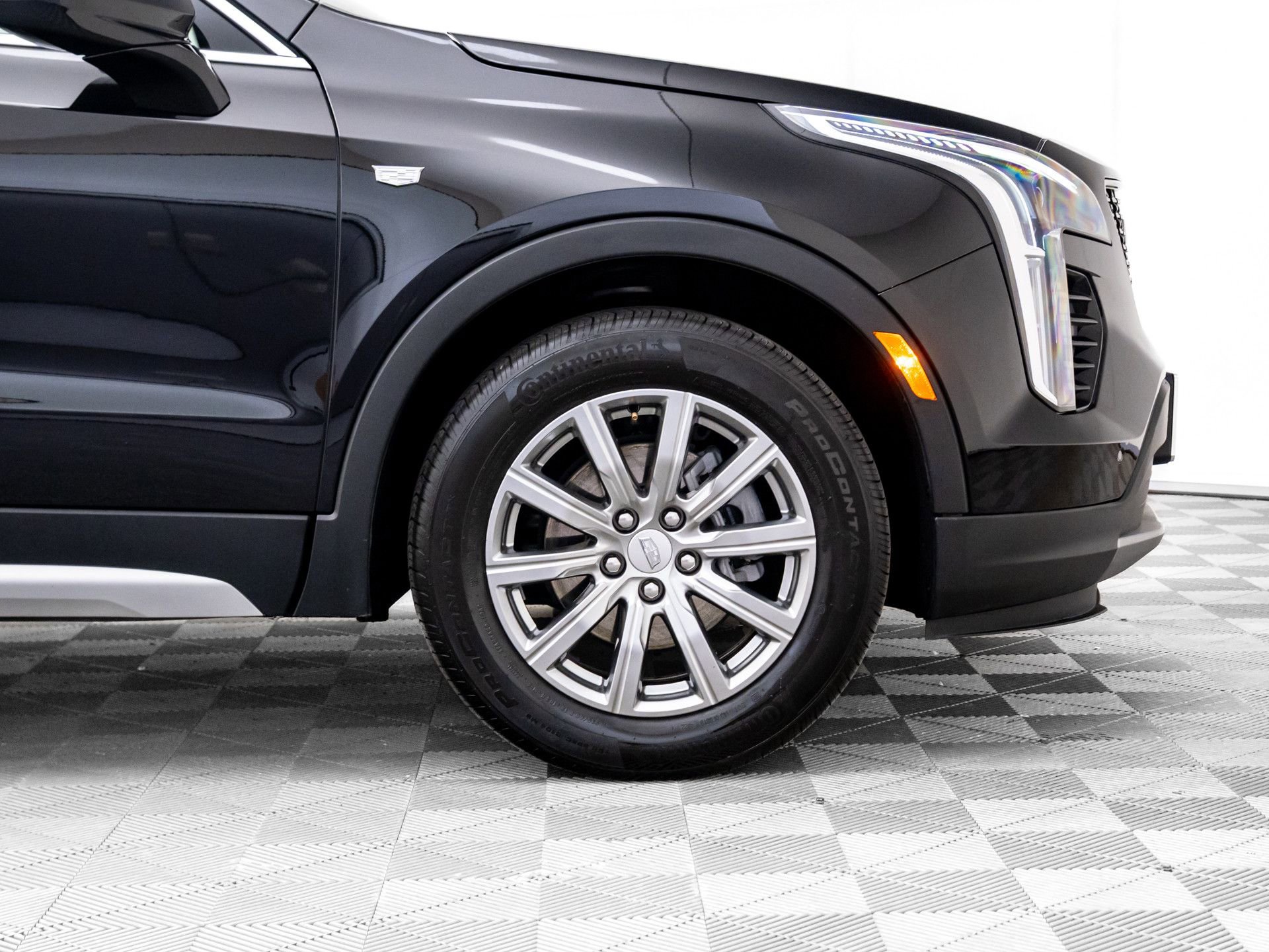 Certified 2023 Cadillac XT4 Premium Luxury w/ Cold Weather Package image 37