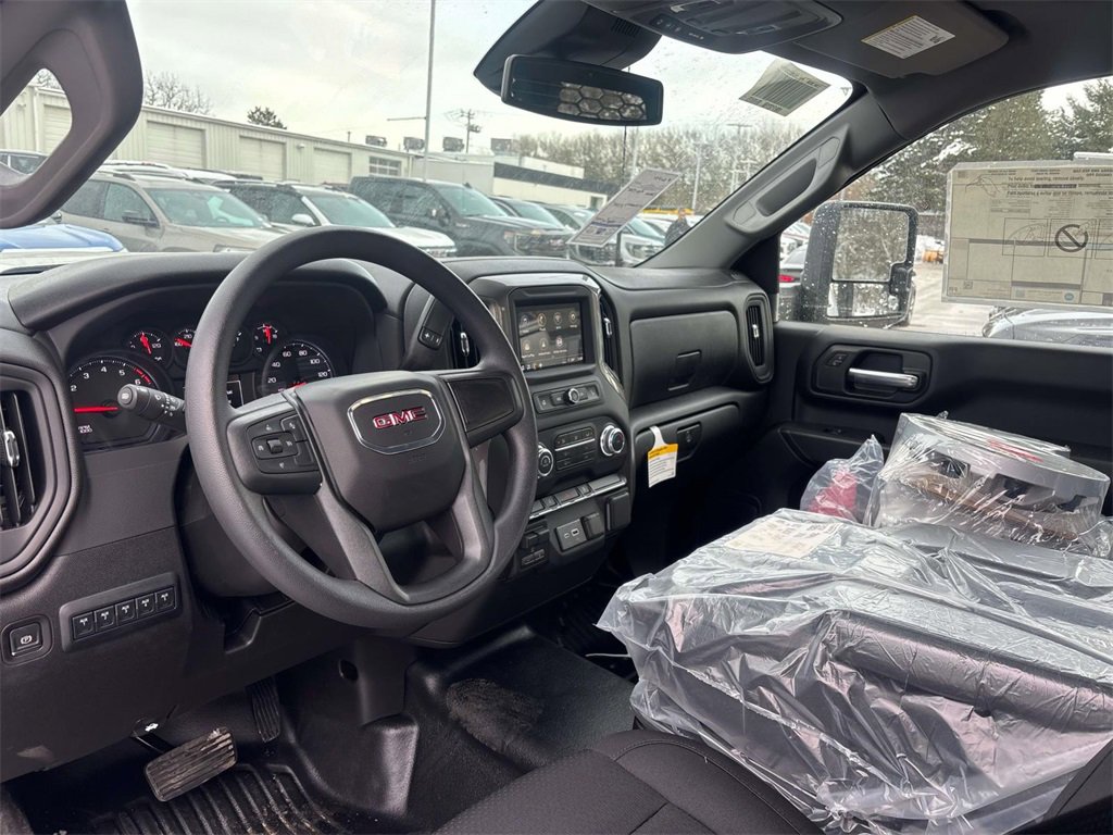 New 2026 GMC Sierra 3500 Pro w/ Convenience Package image 4