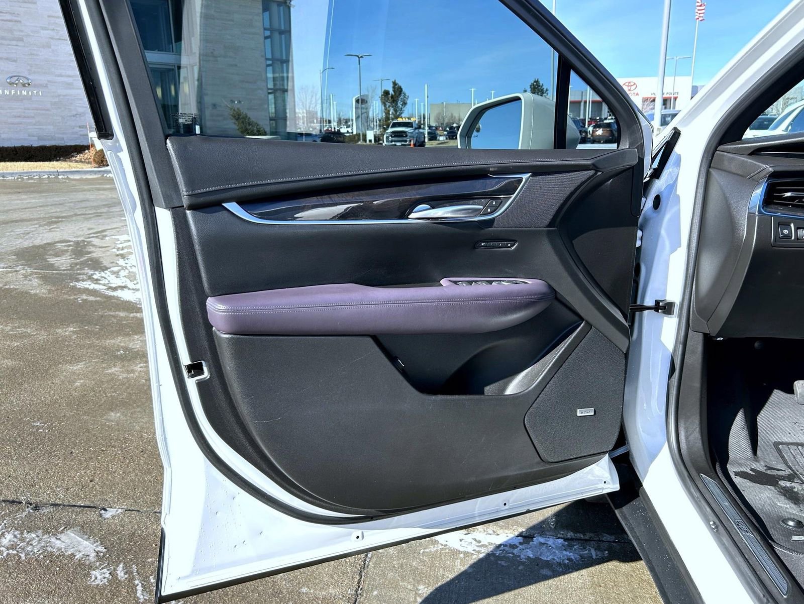 Used 2017 Cadillac XT5 Premium Luxury image 9