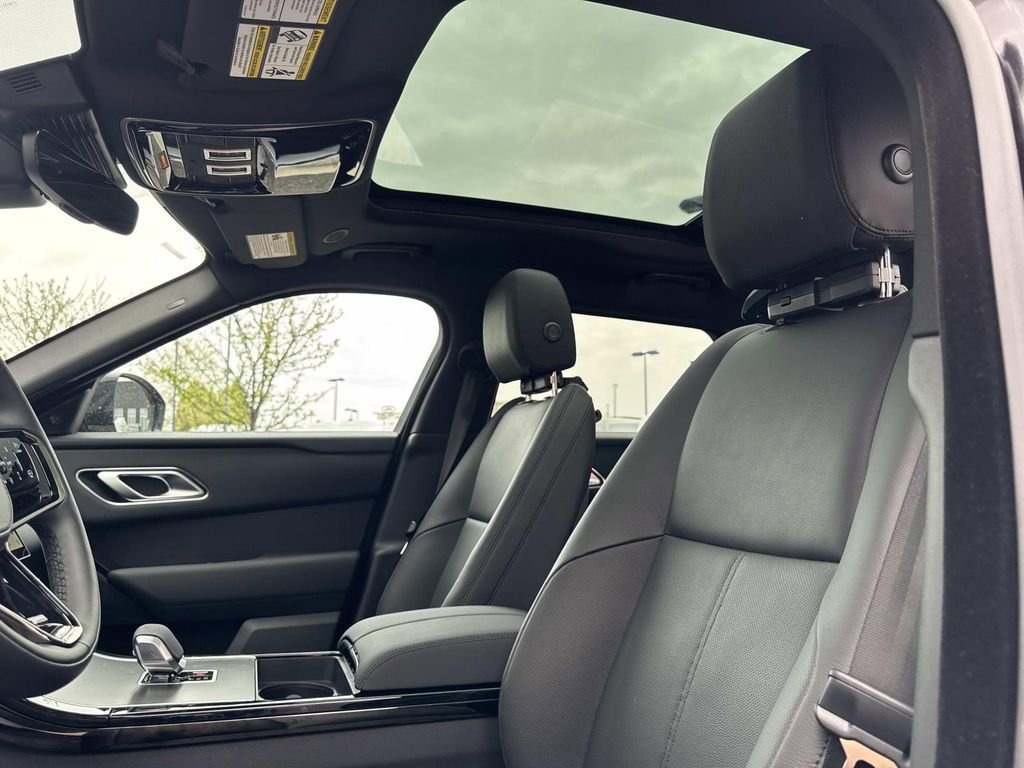 New 2026 Land Rover Range Rover Velar S AWD/4WD image 21