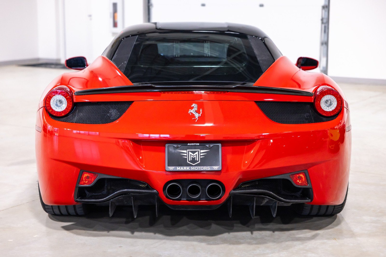Used 2012 Ferrari 458 Italia Coupe RWD image 8