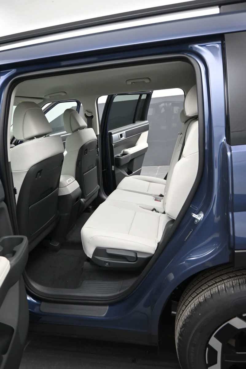New 2027 Hyundai Santa Fe SEL AWD/4WD image 15