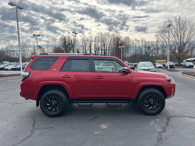 Used 2023 Toyota 4Runner SR5 Premium image 4