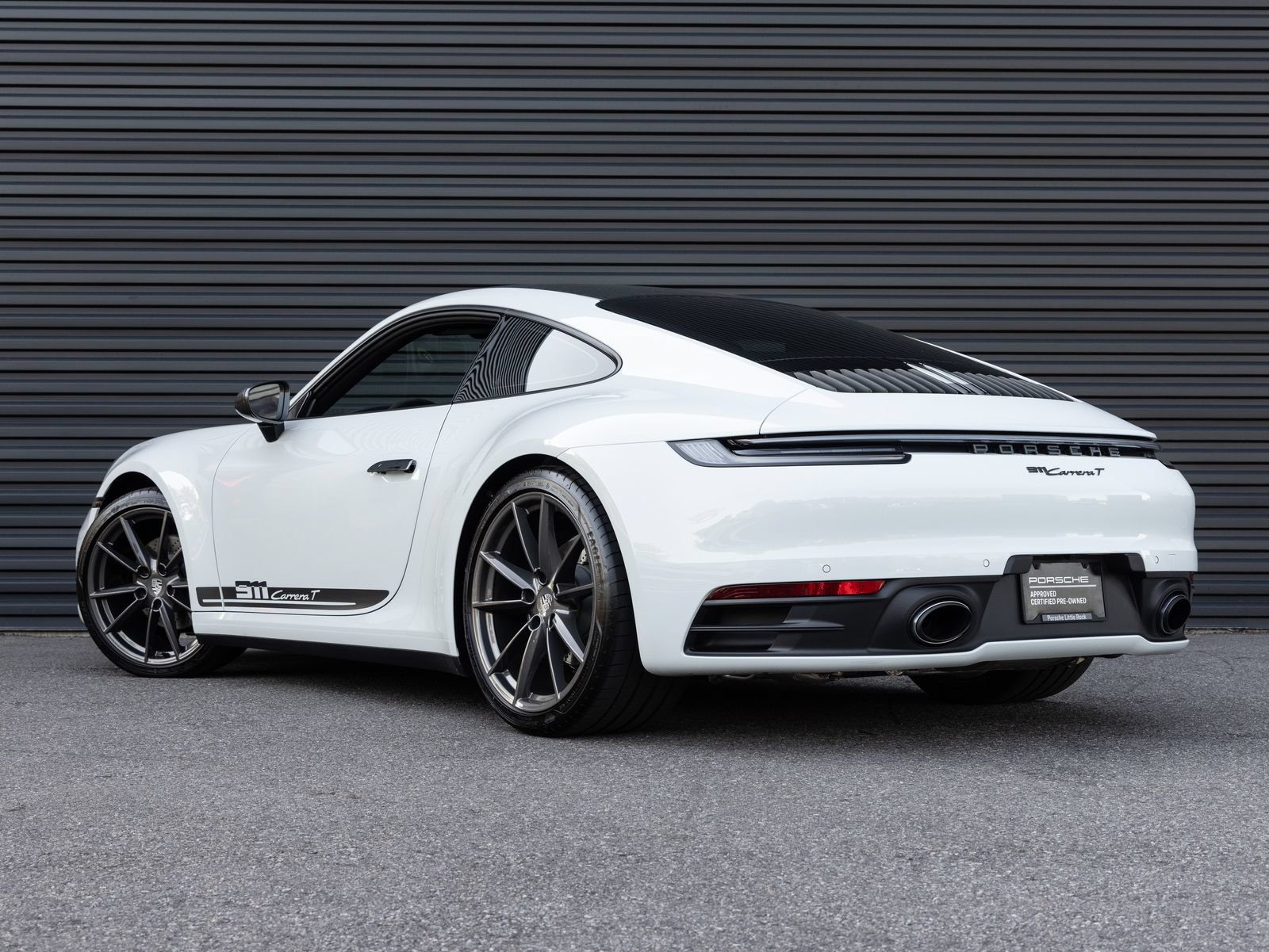Used 2024 Porsche 911 Carrera T RWD image 3