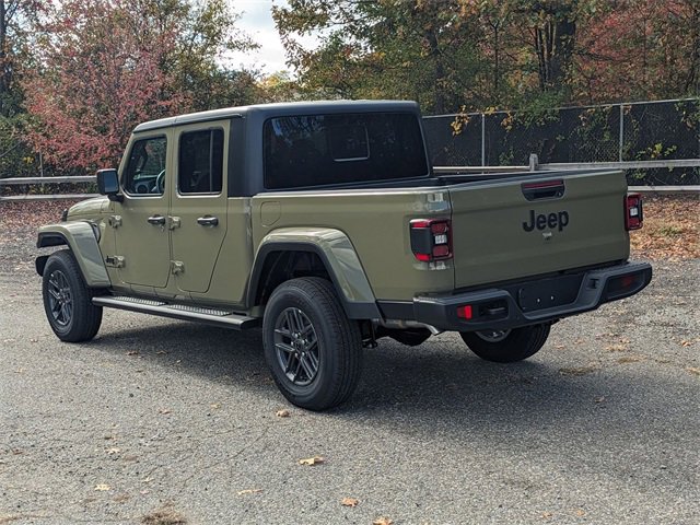New 2025 Jeep Gladiator Sport image 4