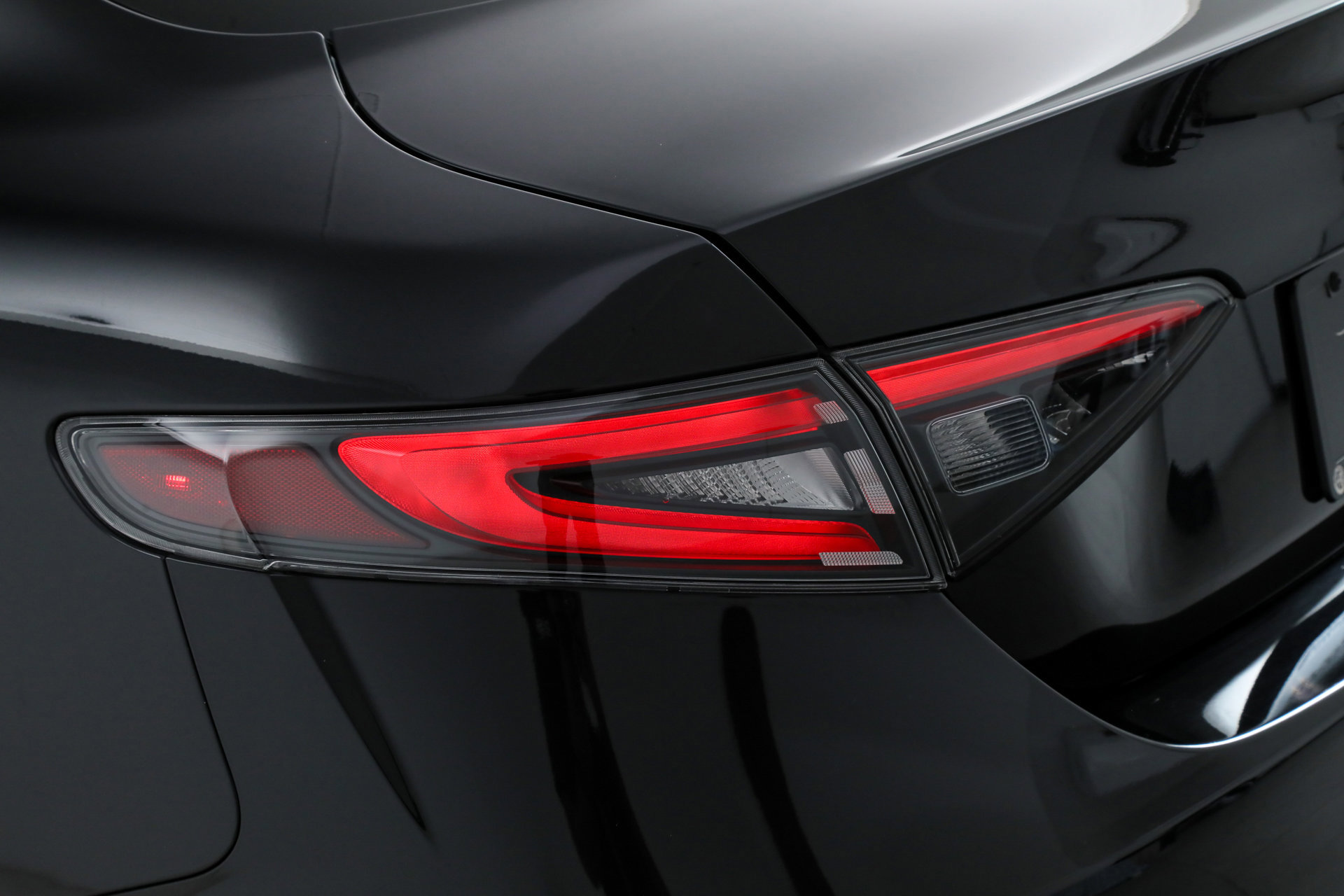 New 2025 Alfa Romeo Giulia w/ Driving Assist Package image 10