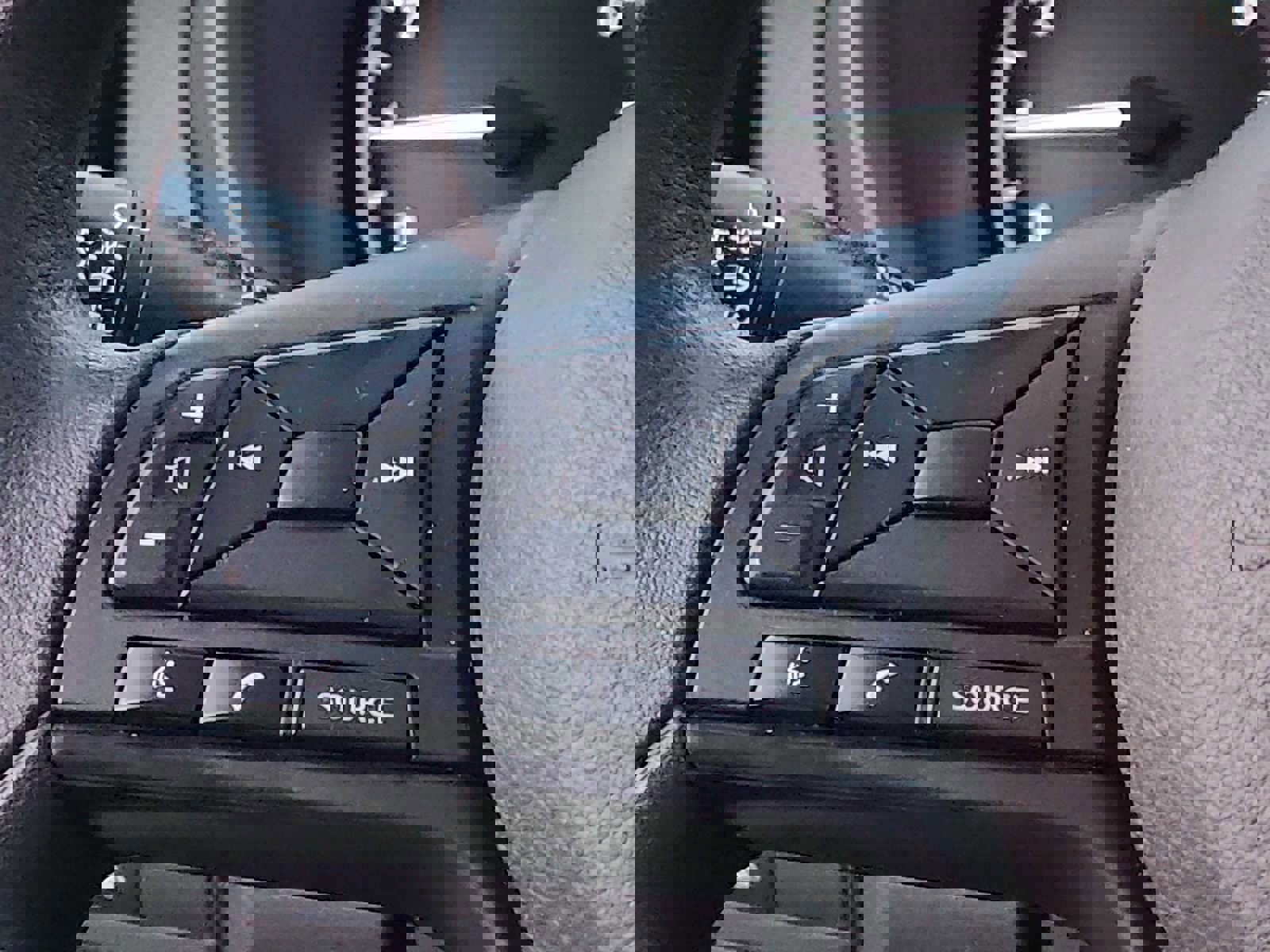 Used 2023 Nissan Kicks S image 20