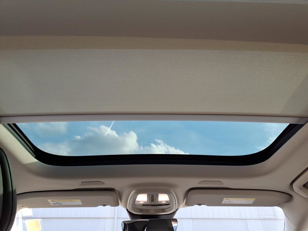 Certified 2023 Volvo V60 B5 Cross Country Plus w/ Climate Package image 15