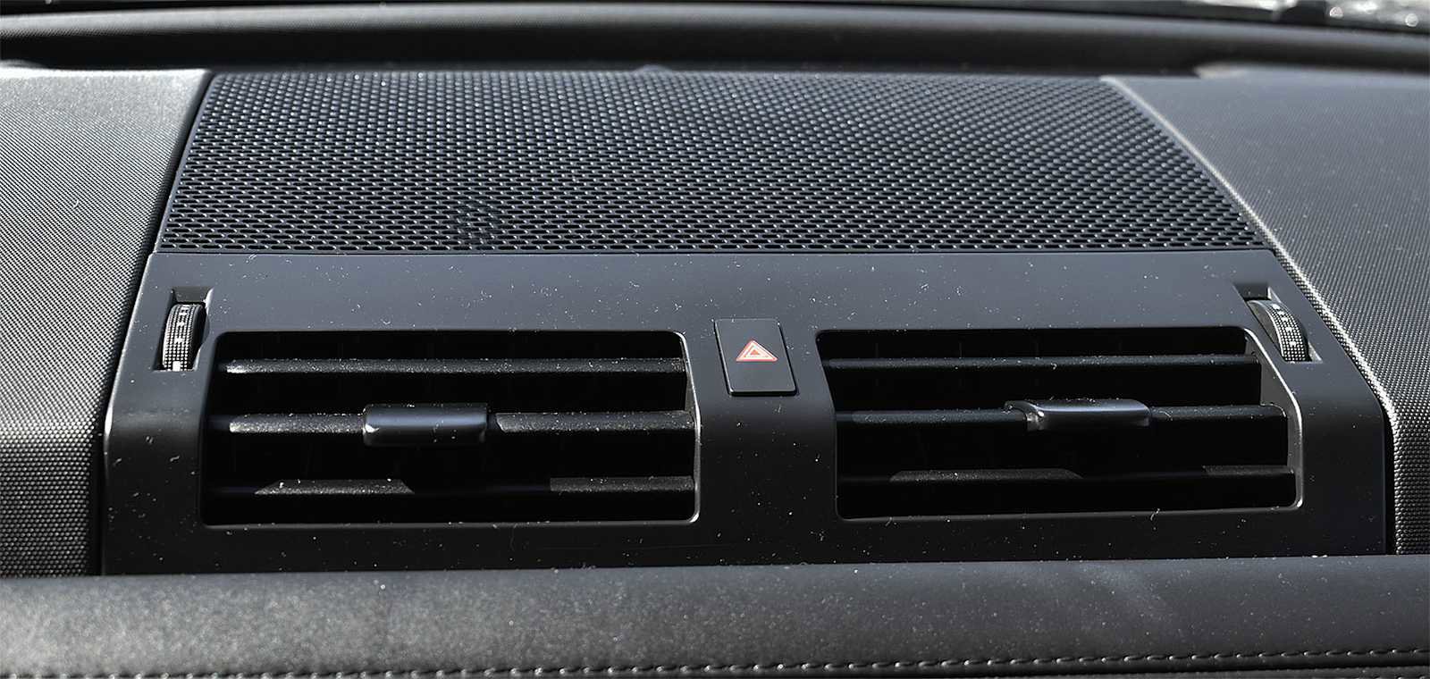 Used 2024 Land Rover Defender 110 S image 20